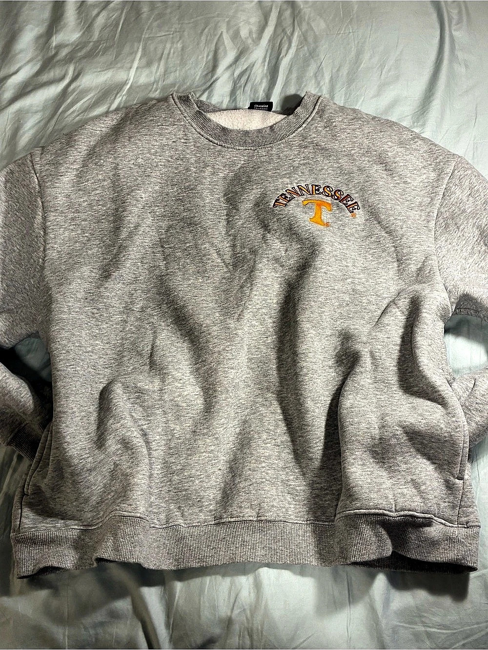 Hype and Vice Tennessee Orange Graphic Sweatshirt Size Large Like New